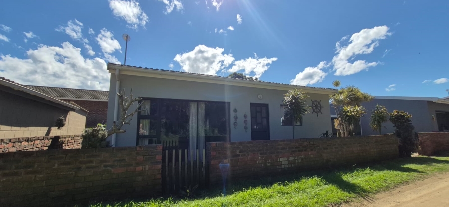 2 Bedroom Property for Sale in Cosy Corner Eastern Cape